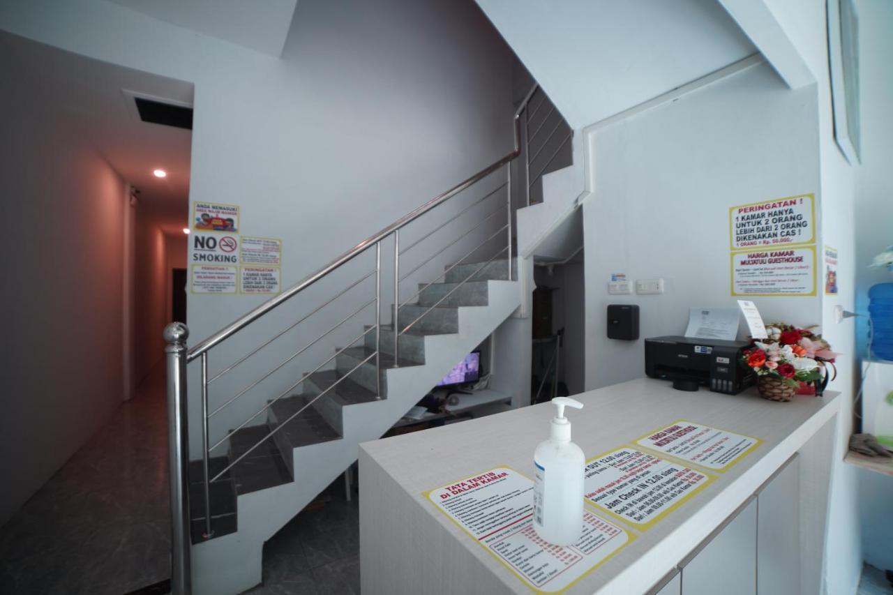 Oyo 90830 Multatuli Guest House Μεντάν Εξωτερικό φωτογραφία