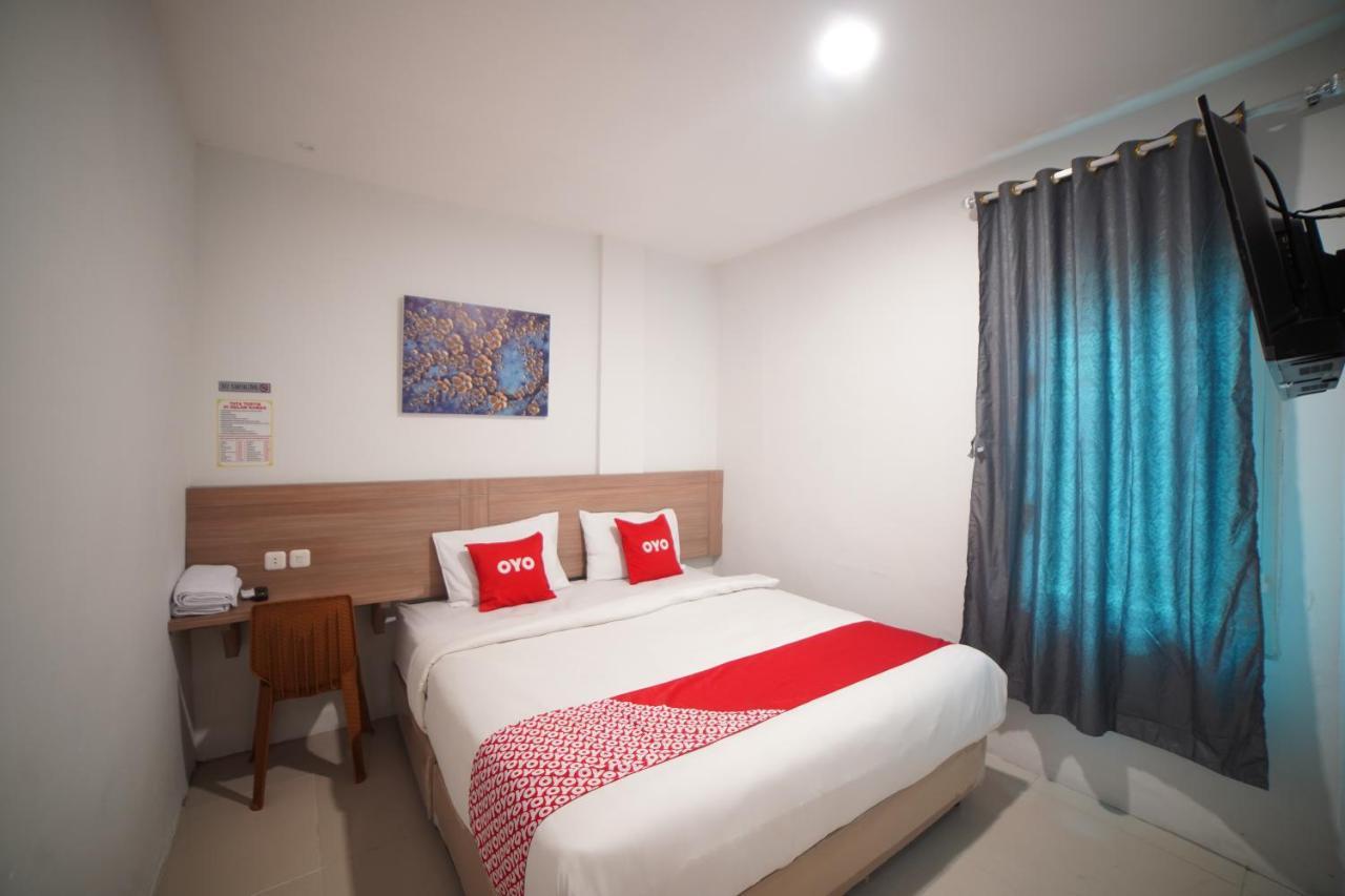 Oyo 90830 Multatuli Guest House Μεντάν Εξωτερικό φωτογραφία